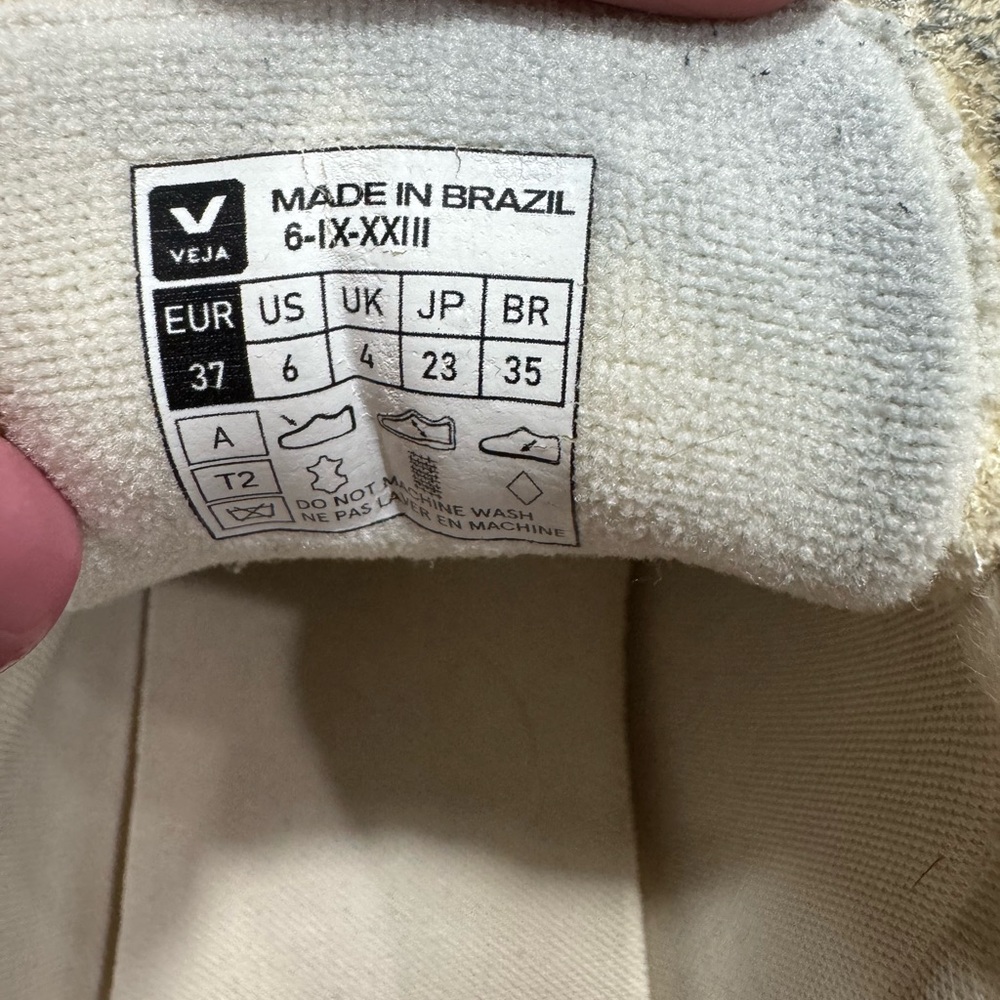 Veja White and Red Sneakers with Gum Sole - Picture 5 of 5